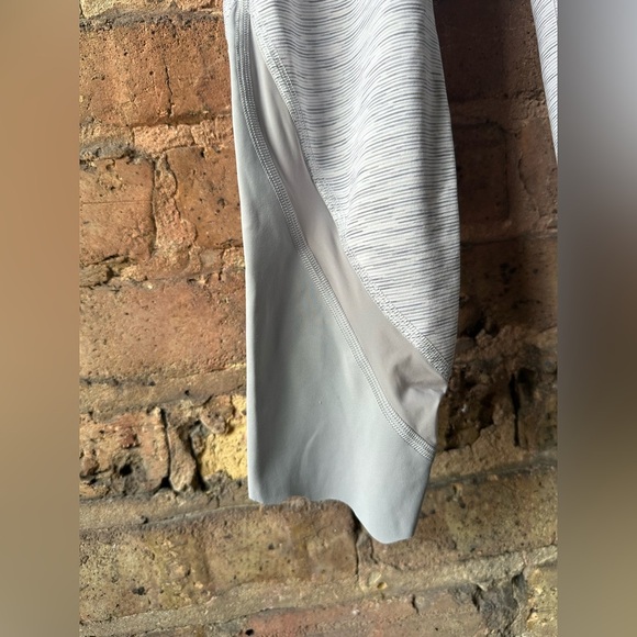 Lululemon Athletica Gray Capris - Picture 4 of 7